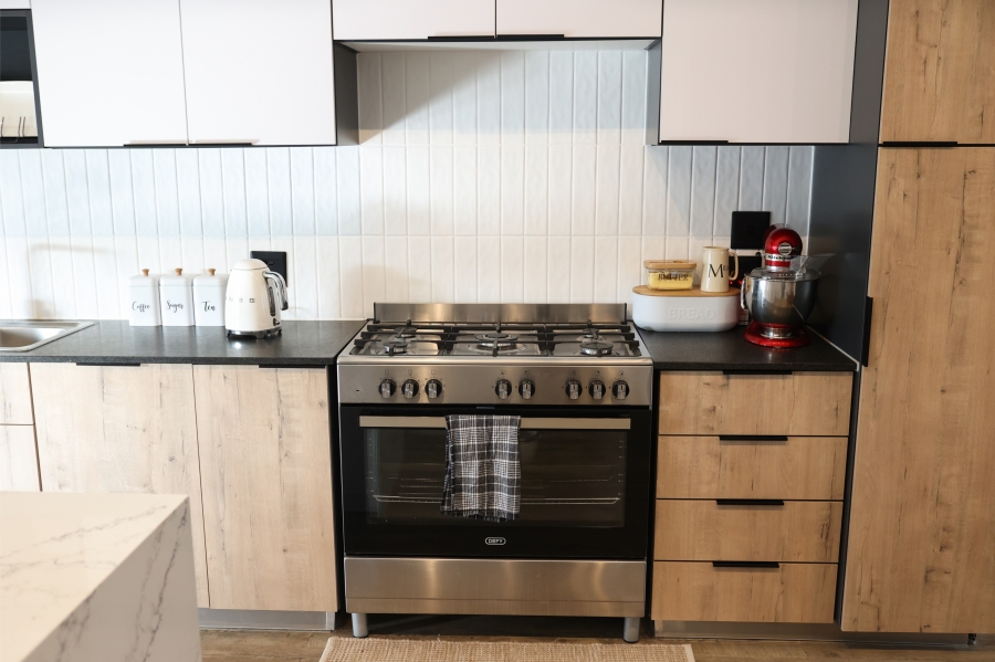 To Let 2 Bedroom Property for Rent in Newinbosch Western Cape